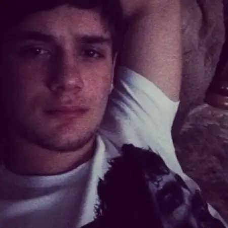 Rob, 25Yerevan, Armenia 