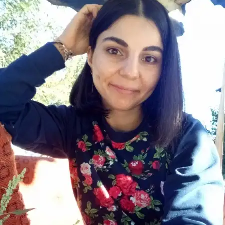 Anna, 35Kharkiv, Ukraine 