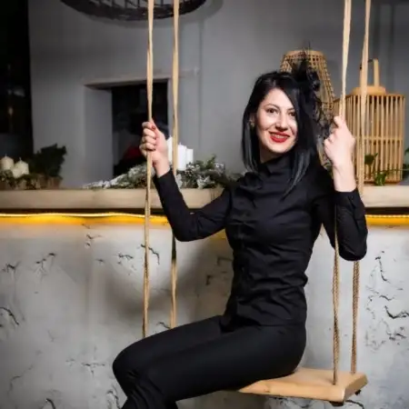 Svetlana, 41Sochi, Russia 