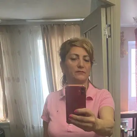 Mariya, 60Saint Petersburg, Russia 