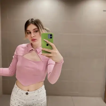Erika, 26Moscow, Russia 