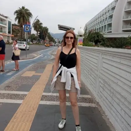 Yuliya, 46Togliatti, Russia 