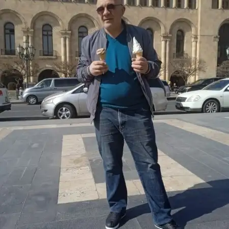 Armen, 48Yerevan, Armenia 