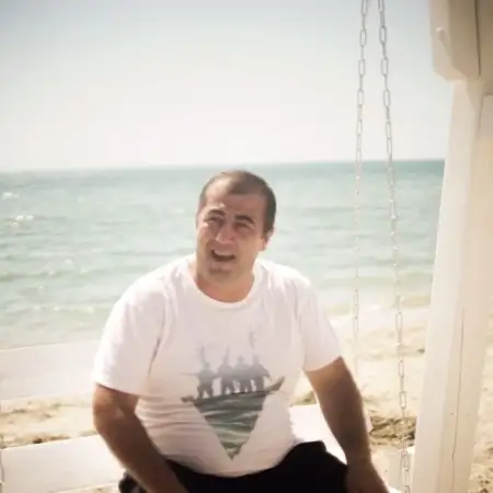 Eduard, 46Moscow, Russia 