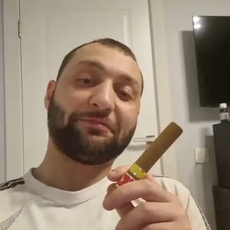 Misha, 39Moscow, Russia 
