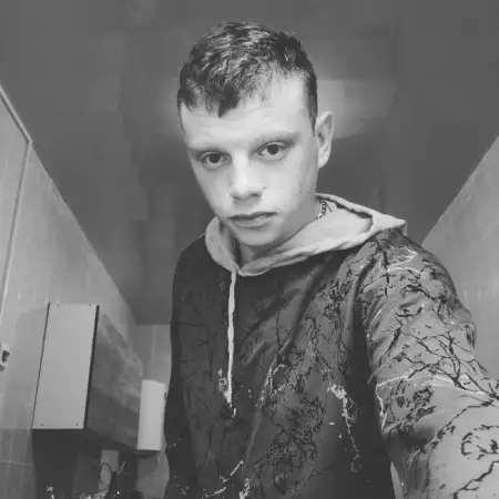 Yuriy, 28Nesvizh, Belarus 