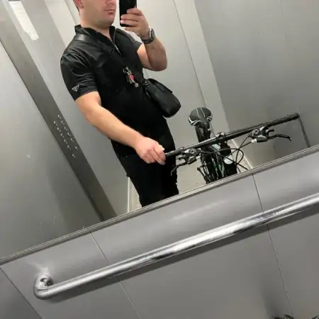 Artur, 32Moscow, Russia 