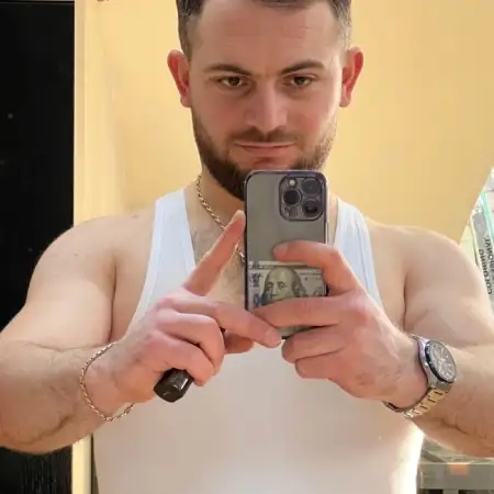 Artur, 32Moscow, Russia 