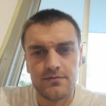 Ivan, 30Paris, France 