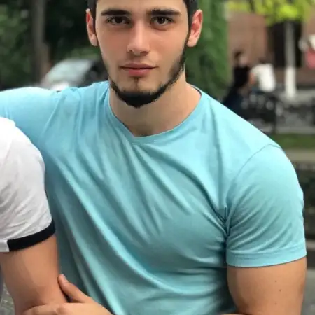Artiom, 25Yerevan, Armenia 