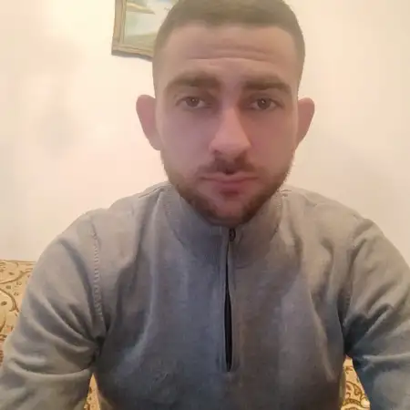 Erik, 26Yerevan, Armenia 