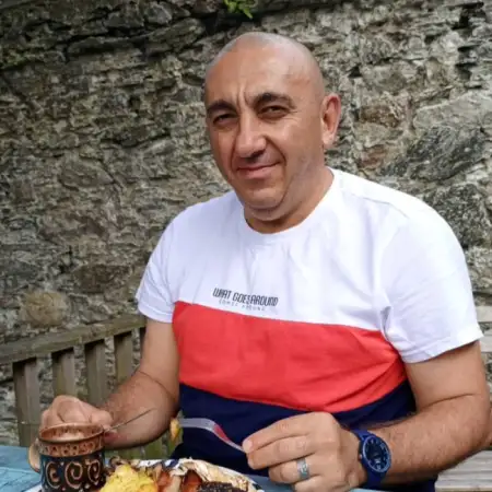 Armen, 52Dublin, Ireland 