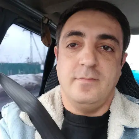 Robert, 39Moscow, Russia 