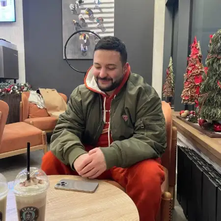 Michael, 30Yerevan, Armenia 