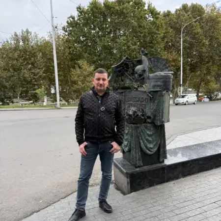 Andranik, 50Tashkent, Uzbekistan 