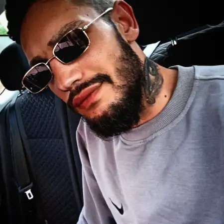 Sam, 32Moscow, Russia 