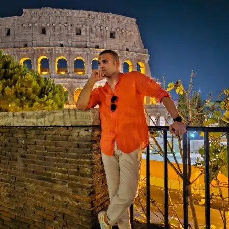 Arturo, 36Italy