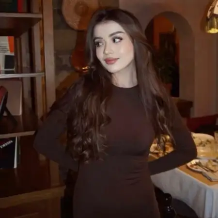 Melek, 33Armenia 