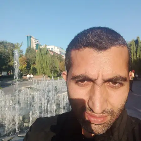 Serob, 33Moscow, Russia 