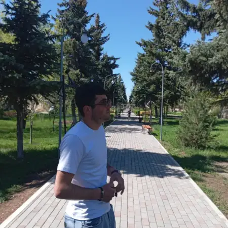 Razmik, 23Gyumri, Armenia 