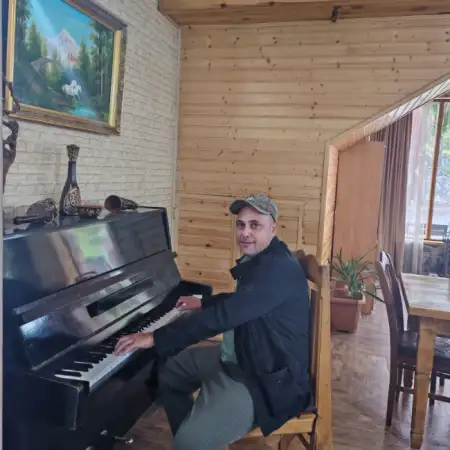 Mkrtich, 42Buzuluk, Russia 