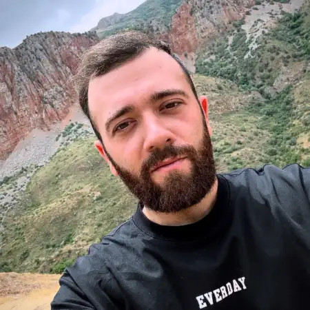 Ashot, 27Armenia 