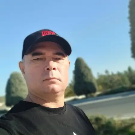 Mikhail, 44Turkmenistan 