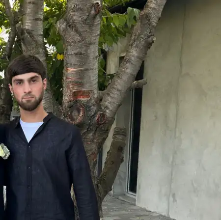 Robert, 23Yerevan, Armenia 