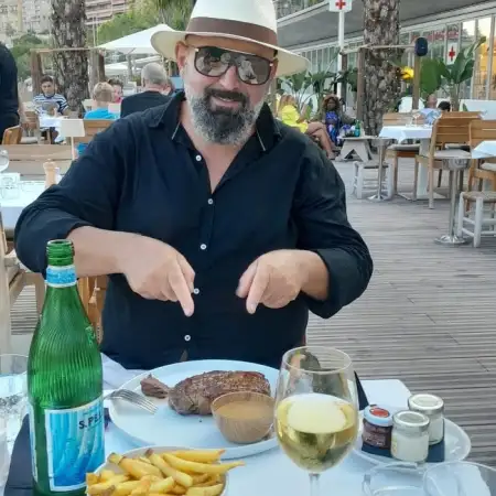 Arman, 49Metz, France 