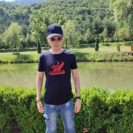 Artyom, 27Yerevan, Armenia 