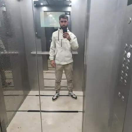 Armen, 26Armenia 
