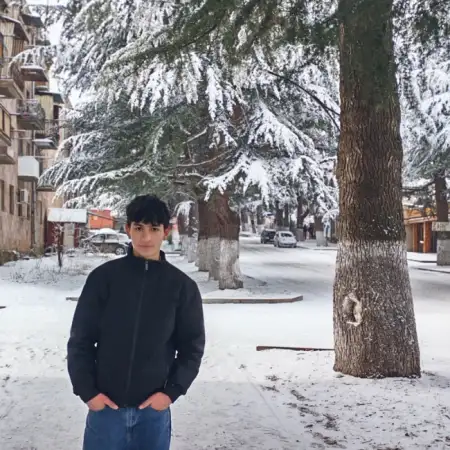 Armen, 18Yerevan, Armenia 