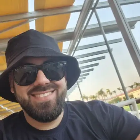 Manuk, 28Moscow, Russia 