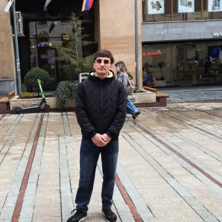 Sargis, 21Yerevan, Armenia 
