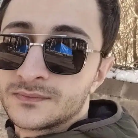 Erik, 24Yerevan, Armenia 