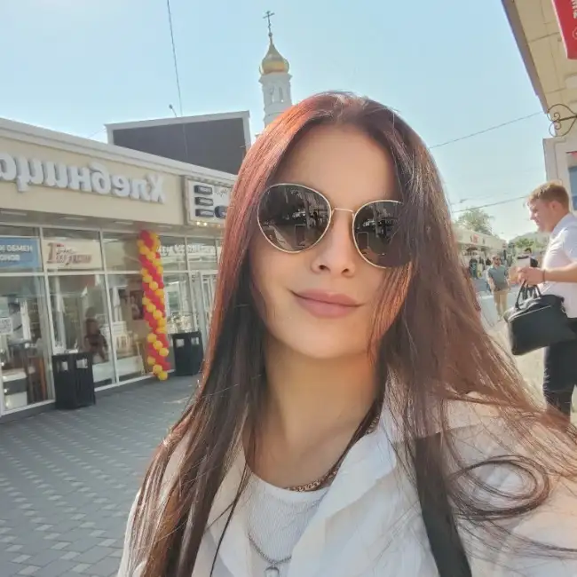 Alena, 19, Babushkin, Russia - Armenian Dating
