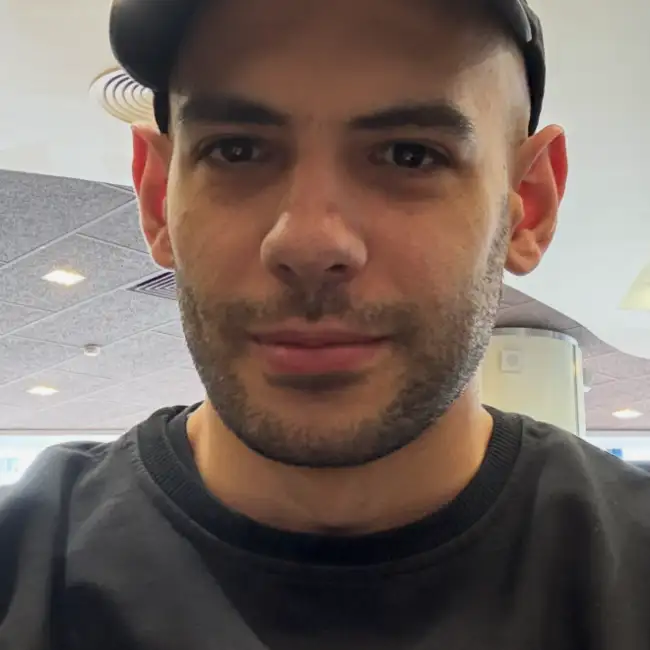 Ruben, 31