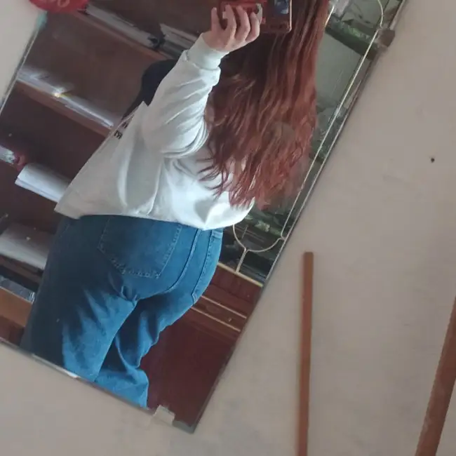 Viktoriya, 19