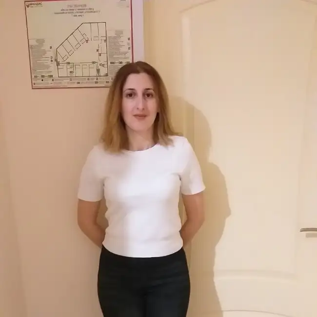 Syuzanna · 40 ·           