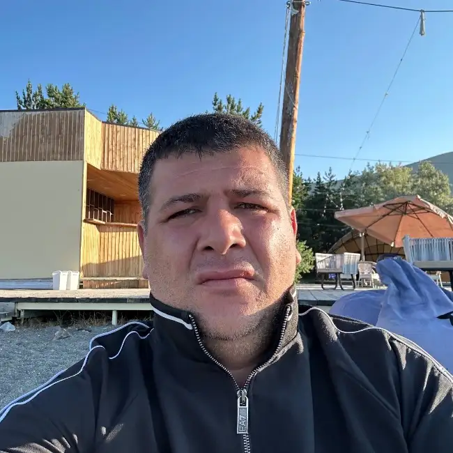 Arsen, 39